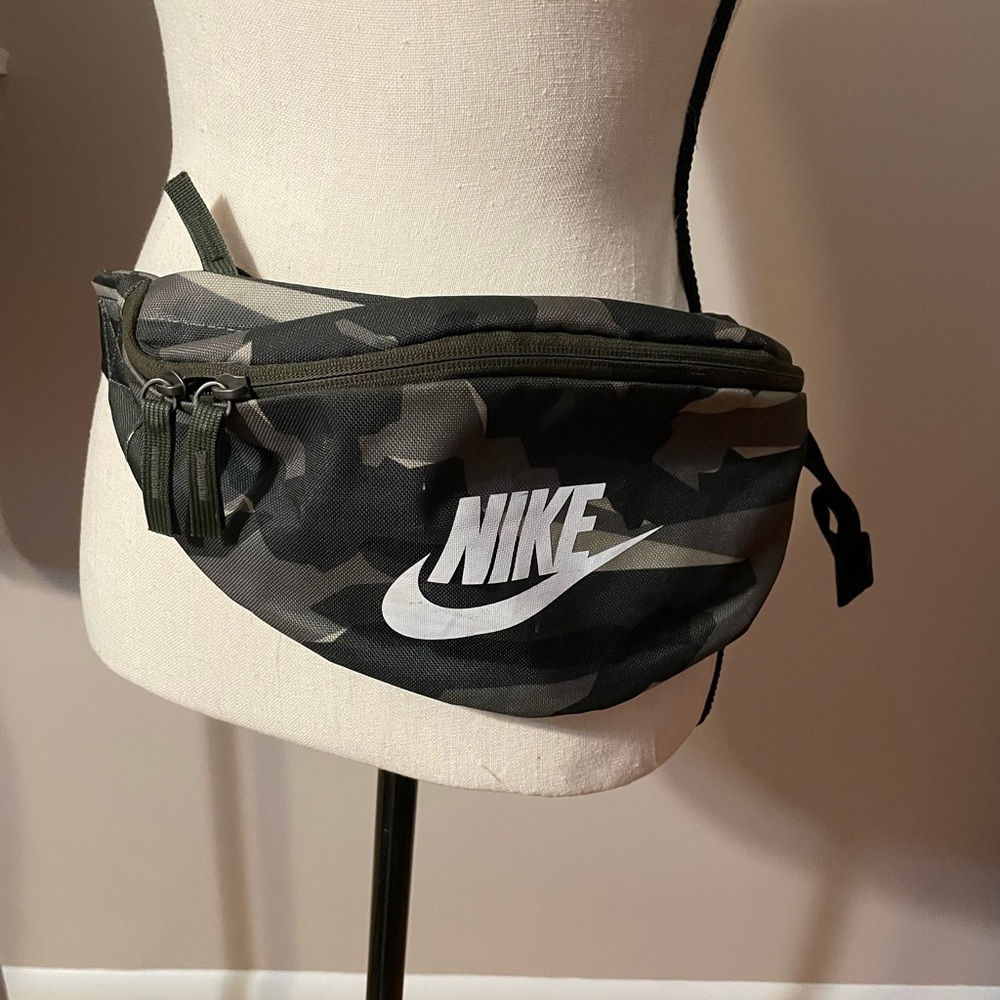Nike belt bag